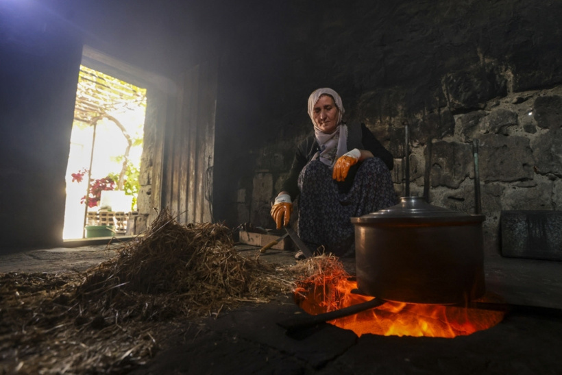 Nevşehir'in tescilli lezzeti binbir zahmetle üretiliyor: Belde adını bu yemekten alıyor - Fotoğraf: 2