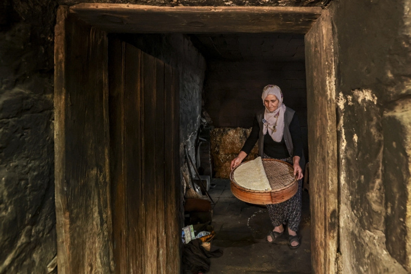 Nevşehir'in tescilli lezzeti binbir zahmetle üretiliyor: Belde adını bu yemekten alıyor - Fotoğraf: 10