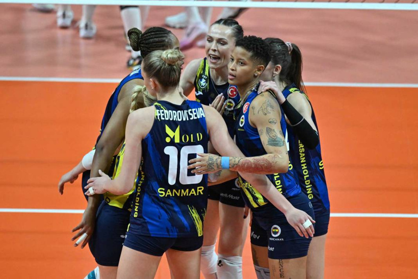 Fenerbahçe'ye VakıfBank darbesi: Markova şov yaptı - Fotoğraf: 5