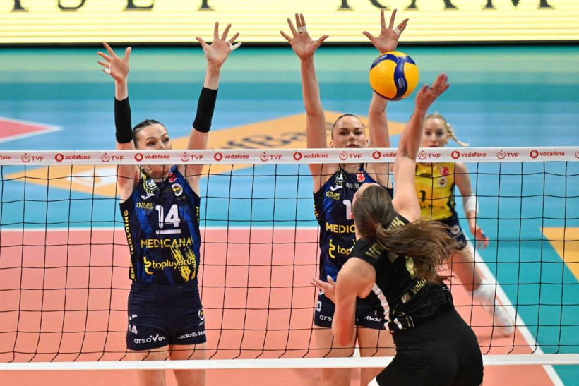 Fenerbahçe'ye VakıfBank darbesi: Markova şov yaptı - Fotoğraf: 4