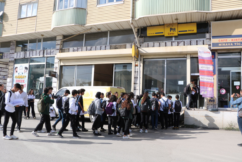 yuksekovada-baska-okulun-binasinda-egitim-goren-fen-lisesi-ogrencilerinden-bakan-tekine-mektup-5417-dhaphoto5.jpg