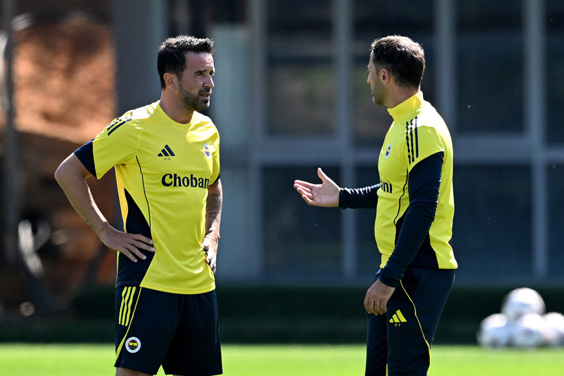 aa-20250923-39203449-39203437-fenerbahce-dinamo-zagreb-macina-hazir.jpg