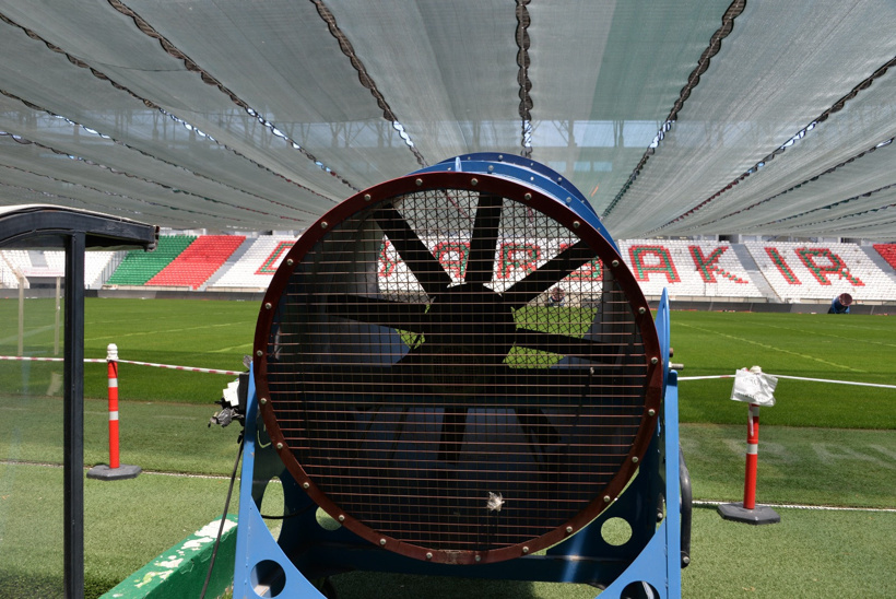 Amedspor'un stadı yenileniyor: Dev fanlar çimlere devamlı hava üflüyor - Resim : 3