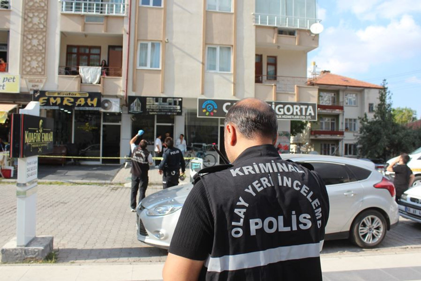 Çay içerken hayatının şokunu yaşadı - Resim : 1