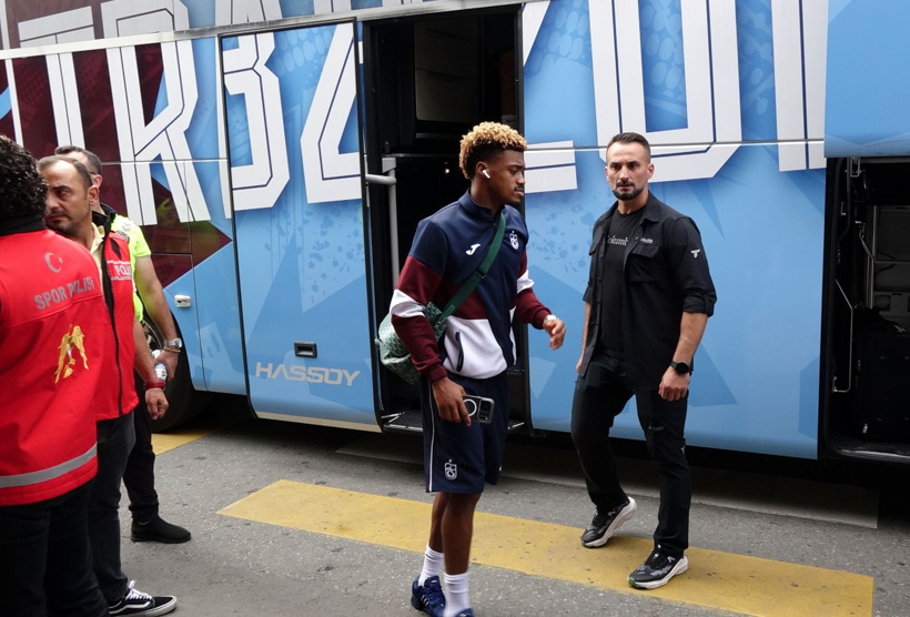 Trabzonspor'u Macaristan'a uğurladılar - Fotoğraf: 2