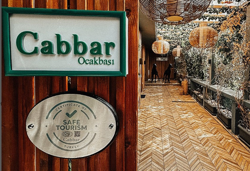 eteden-dugun-salonuna-el-bombasi-gozde-restorana-kursun-yagmuru-10.jpg