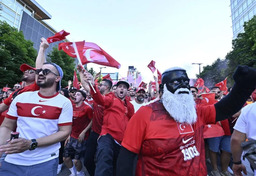 Dünya Kupası'nda viral olan Türk taraftarın kim olduğu ortaya çıktı - Resim : 2