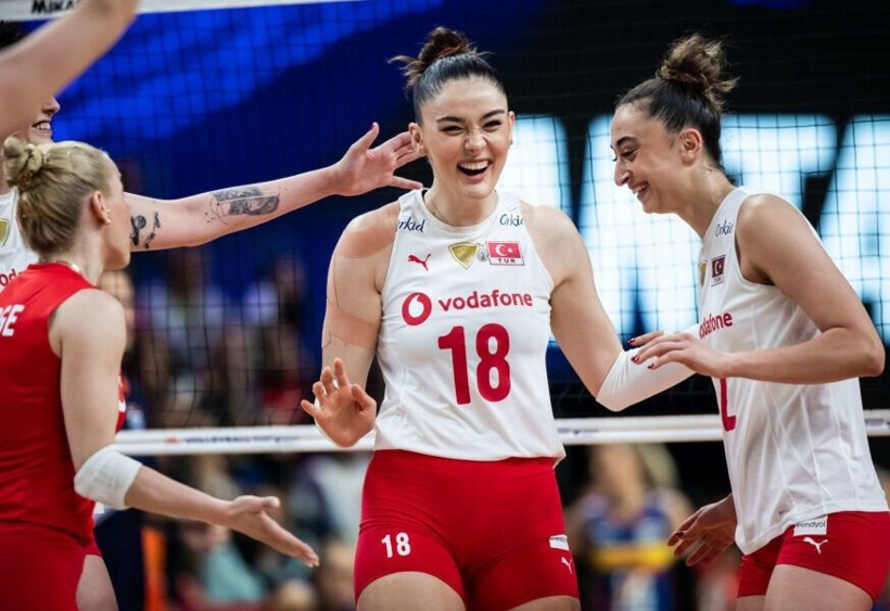 Filenin Sultanları'nın kadrosu belli oldu: Santarelli 14 kişilik kadroya 9 ismi almadı - Fotoğraf: 12