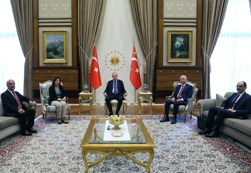 İmralı Heyeti Beştepe'de Erdoğan ile görüştü - Resim : 1