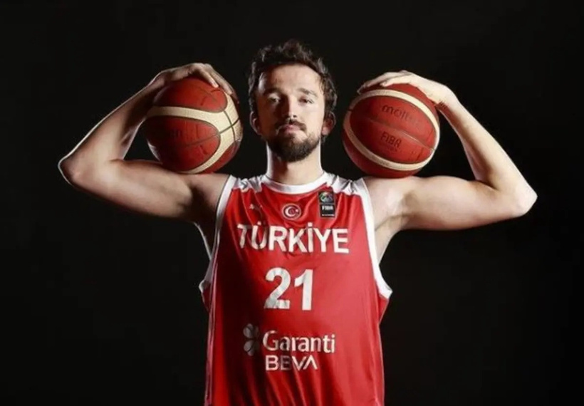 Galatasaray'da oynamıştı: Beşiktaş'ı bıraktı Fenerbahçe'ye gidiyor - Resim : 2