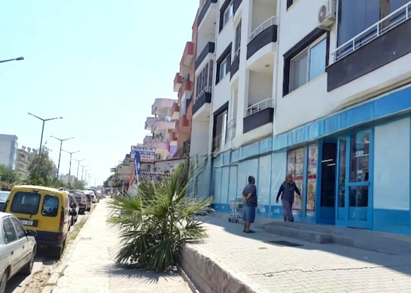 Takip ettiği eşini tüfekle yaralamak istedi: Market çalışanları engel olunca bıçakladı - Resim : 3