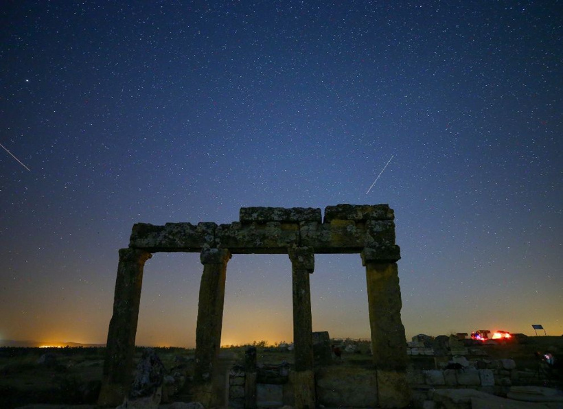 Türkiye'nin üzerine adeta ışık yağdı: Perseid meteor yağmuru nefes kesti - Fotoğraf: 4