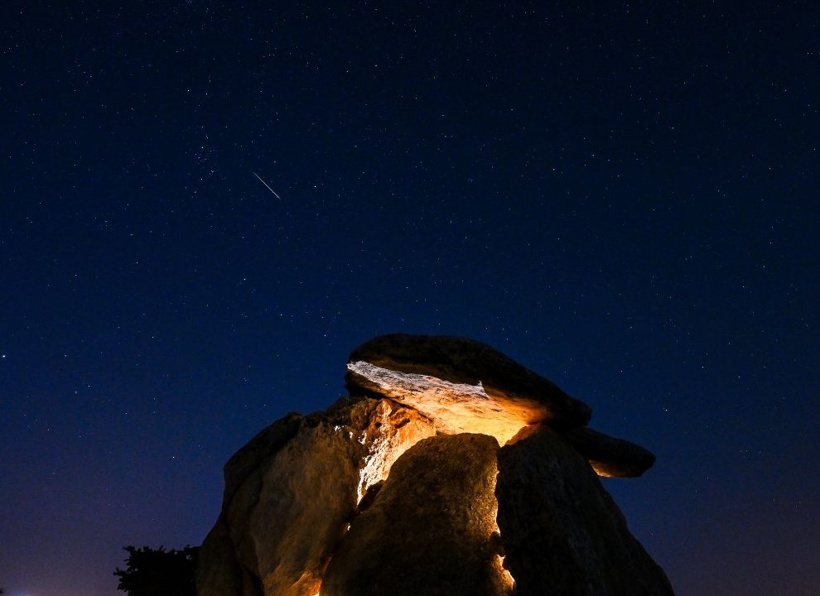 Türkiye'nin üzerine adeta ışık yağdı: Perseid meteor yağmuru nefes kesti - Fotoğraf: 9