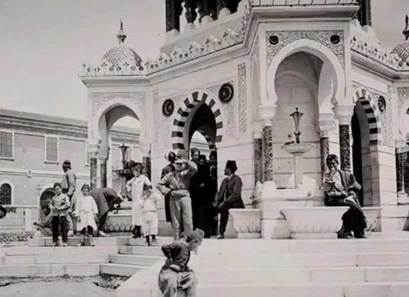 İzmir'in 125 yıllık simgesi ona emanet: Her hafta elleriyle kuruyor - Fotoğraf: 7