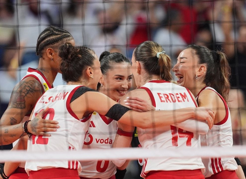 Atatürk'ün Kızları kim tutar sizi! Sırbistan'ı deviren Sultanlar adını finale yazdırdı! - Fotoğraf: 5