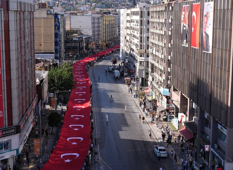Kurtuluşun 104'üncü yılında zafer coşkusu İzmir sokaklarında! - Fotoğraf: 7