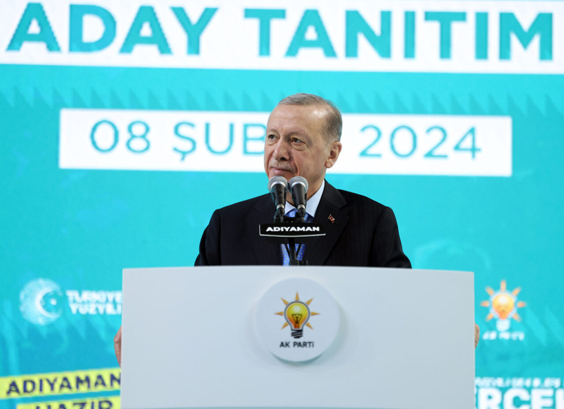aa-20240208-33651097-33651093-ak-parti-adiyaman-ilce-belediye-baskan-adaylari-tanitim-toplantisi.jpg