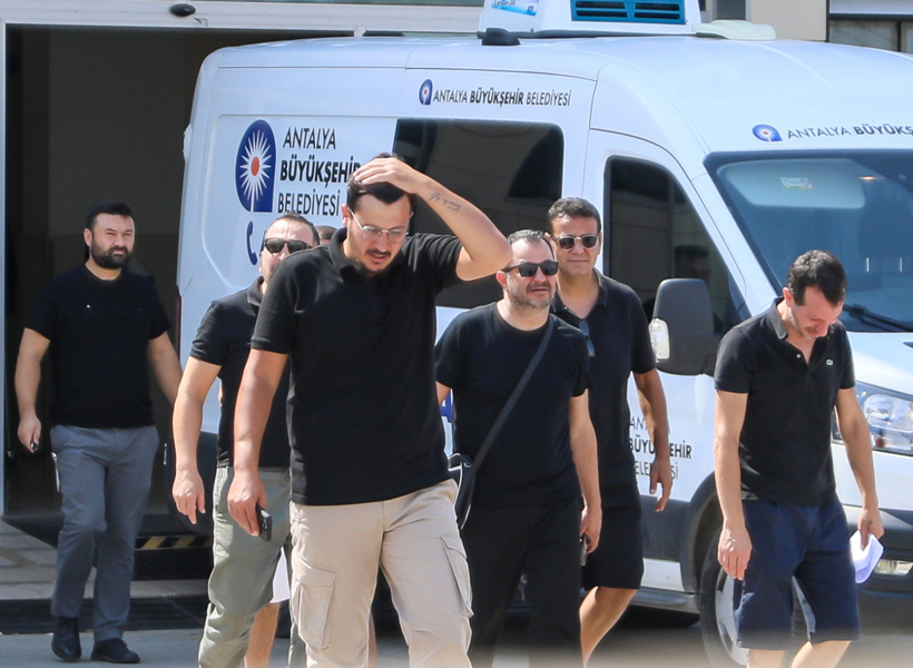 Ehliyetini 20 gün önce almıştı: 18 yaşındaki Mehmet Ege kazada yaşamını yitirdi - Resim : 1