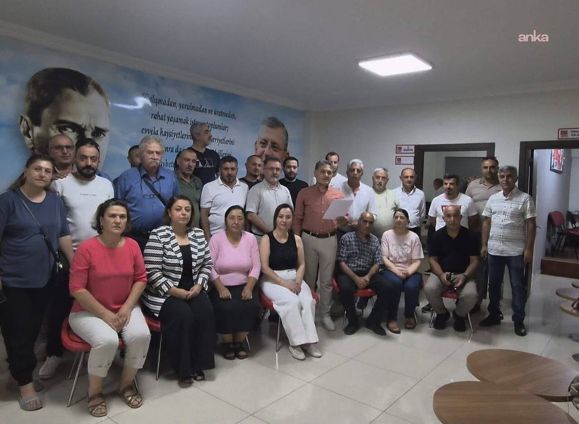 CHP Erzincan'da deprem: Örgüt üyeleri ve belediye başkanları istifa etti - Resim : 1