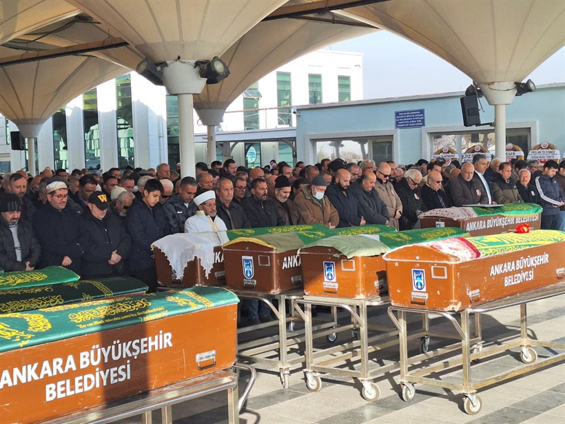 Altınları için komşusunu öldüren sanığa müebbet eşine ise beraat kararı - Resim : 3