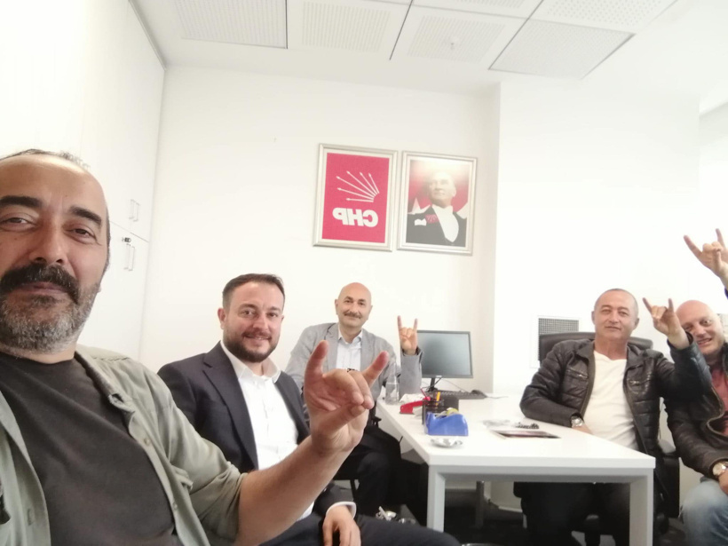 CHP Genel Merkezi'nde bozkurtlu fotoğraf! Kılıçdaroğlu'nun danışmanı böyle döndü - Resim : 2