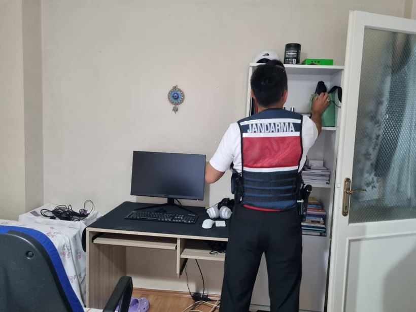 Son Dakika | MİT'ten kredi kartı şebekesine operasyon - Resim : 2