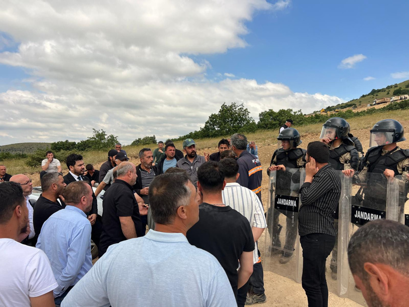 Yozgat'ta madencilerden eylem! '4 aydır maaş alamıyoruz' diyen işçiler üretimi durdurdu - Resim : 1