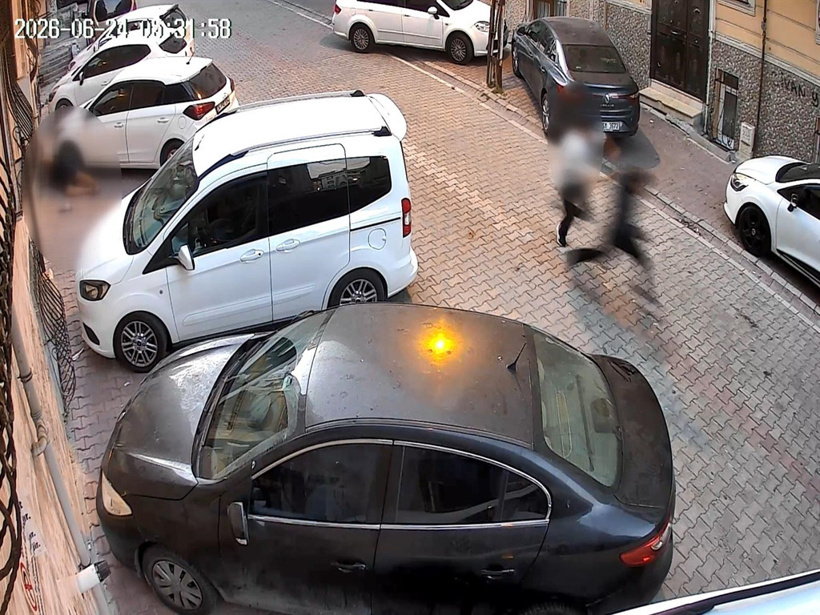 Esenyurt'taki kanlı pusunun görüntüleri ortaya çıktı: Yerde yatarken 3 el daha ateş etti - Resim : 4