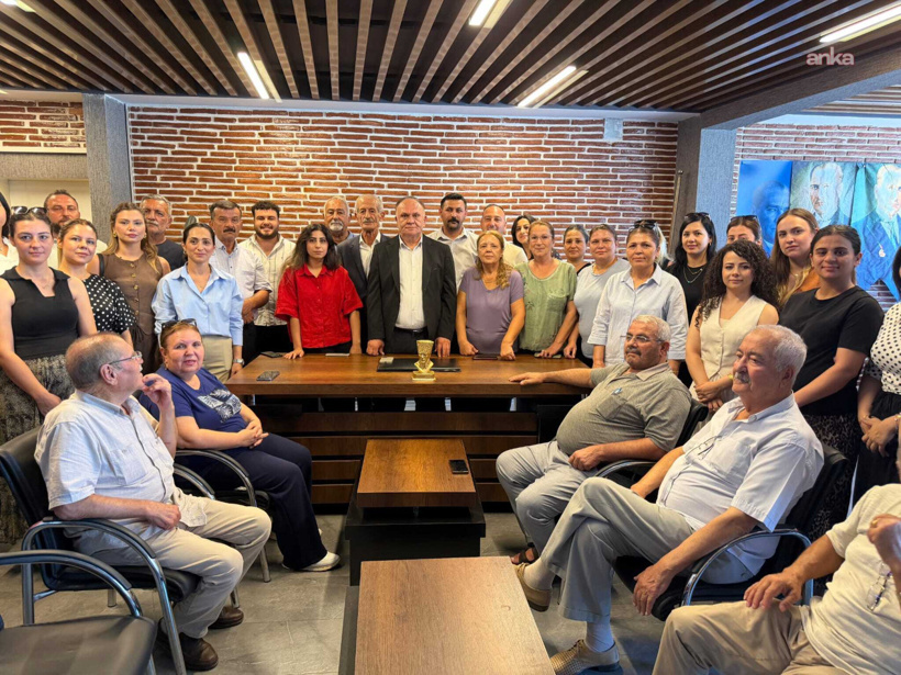 CHP Ceyhan'da toplu istifa! 46 yönetici YENİ Parti'ye katılıyor - Resim : 1