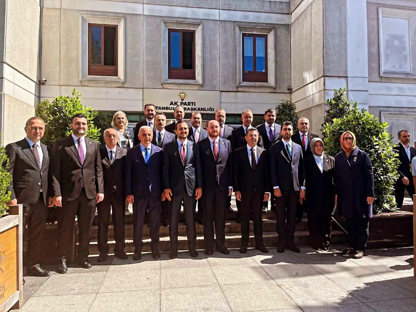 Son Dakika | Eren Ali Bingöl dahil 3 başkan AKP'ye katıldı: Rozetleri Erdoğan taktı - Resim : 2