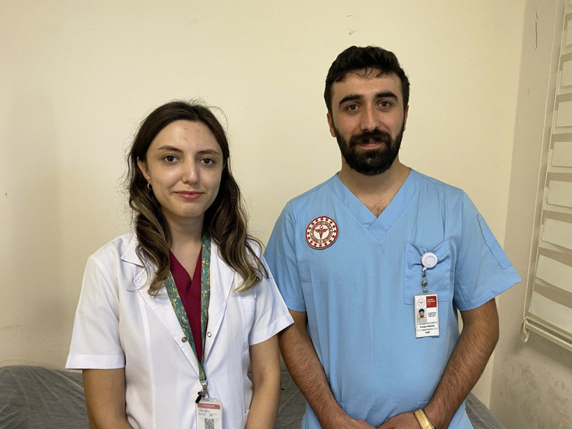 Cem Yılmaz’ın hastanedeki ilk dakikaları ortaya çıktı! İlk müdahaleyi yapan doktorlar konuştu - Resim : 1