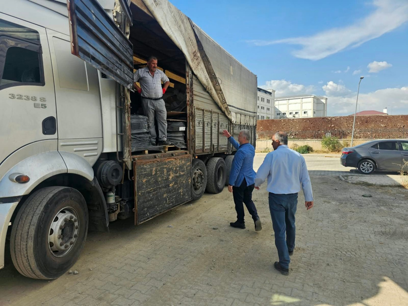 Sezon başladı stadı kazıldı: Zemine metrelerce boru döşendi - Fotoğraf: 3