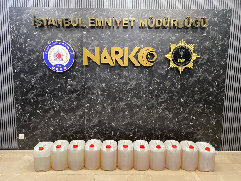 TIR'ın yakıt deposuna 224 kilo sıvı uyuşturucu sakladılar - Resim : 2