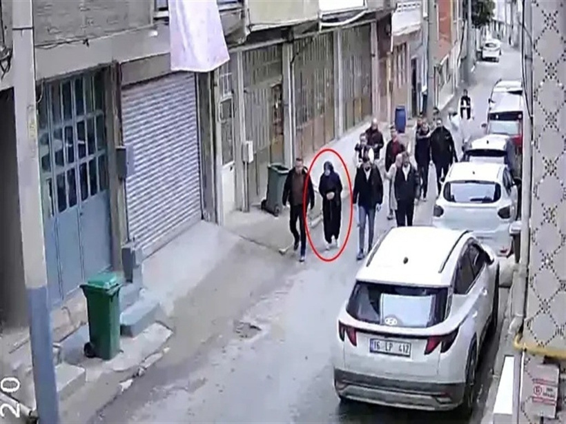 Kocasını doğrayıp poşetlere koyan kadının cezası belli oldu - Resim : 1