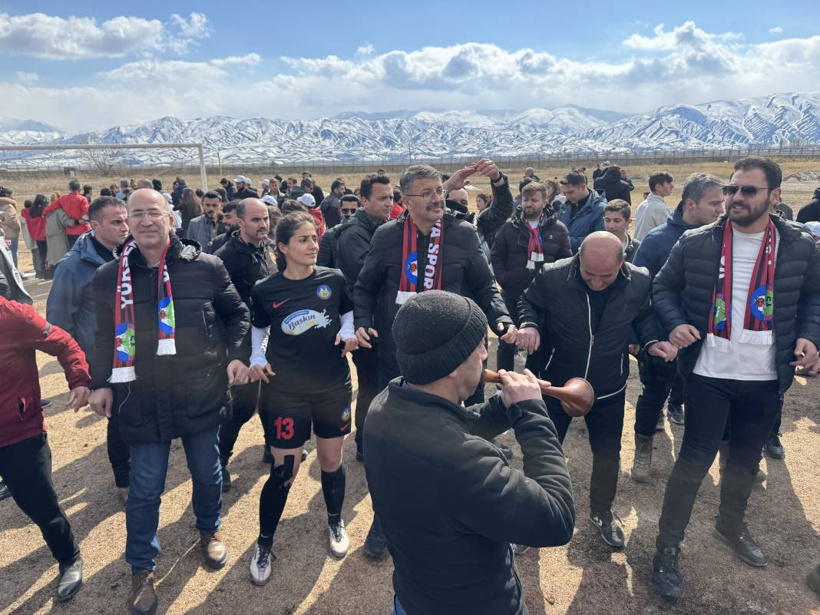 Kadınlarda Süper Lig'e çıkan 2. takım belli oldu - Fotoğraf: 2