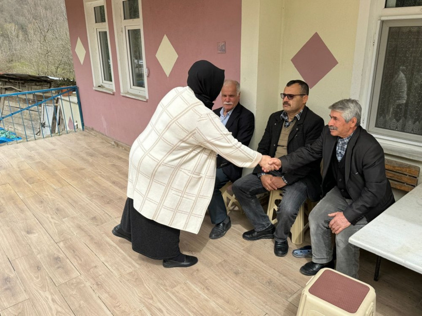 Moldovalı gelin, köye muhtar adayı oldu... Kapı kapı dolaşıp destek istiyor