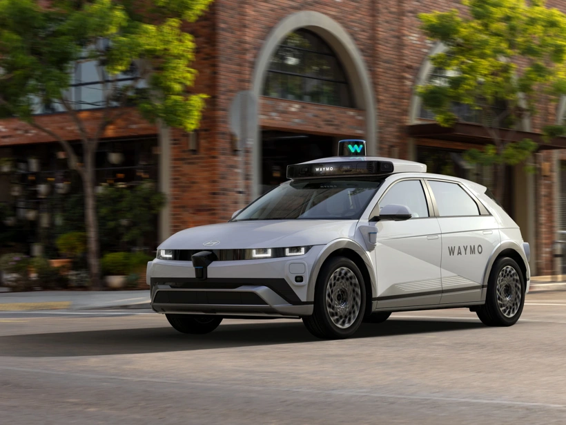 hyundai-und-waymo-kundigen-strategische-partnerschaft-an.webp