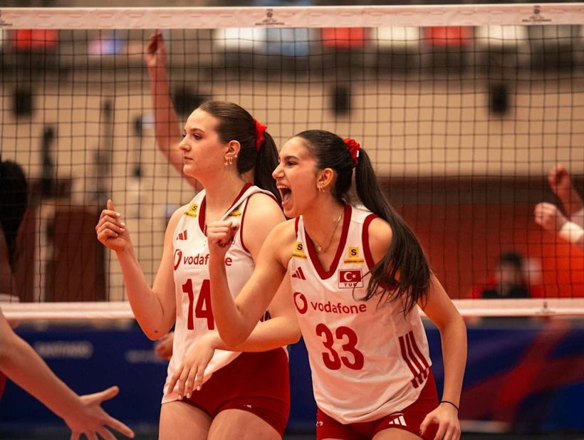 Ne yaptınız kızlar bu ne hal: Ne yazık ki milli takım yıkıldı - Fotoğraf: 5