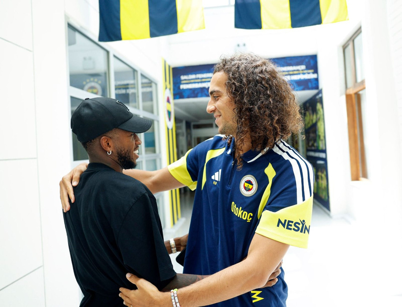 Fenerbahçe taraftarı tepki göstermişti: Aziz Yıldırım izin vermedi - Fotoğraf: 7