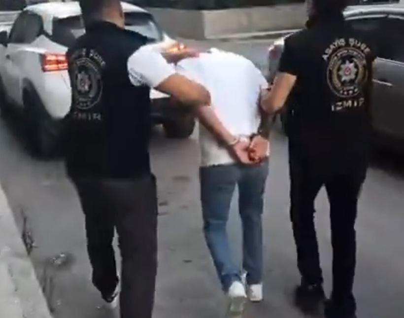 Son dakika | İzmir'in meşhur taraftar gruplarına operasyon! Gözaltılar var - Resim : 1