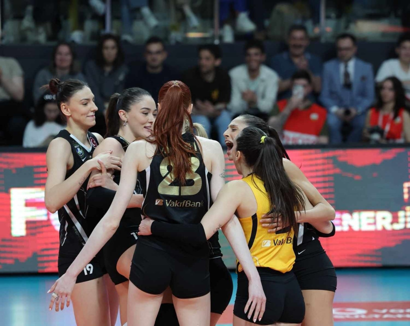 VakıfBank resmen açıkladı: Zehra Güneş ve Cansu Özbay kararı - Fotoğraf: 6