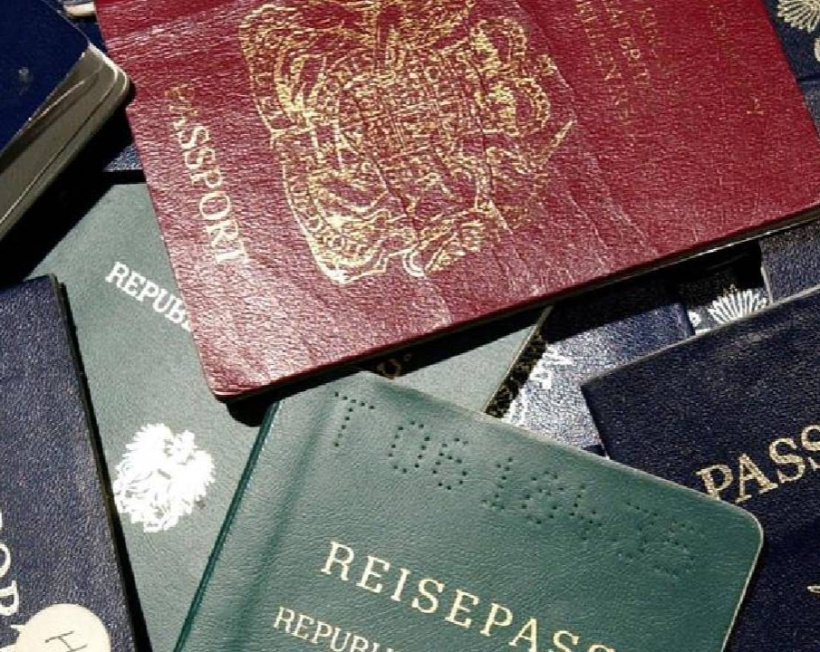 Dünyada neden sadece 4 renk pasaport var!? Bu bir tesadüf değil!