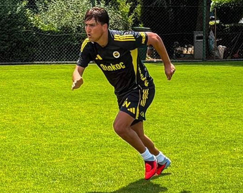 Fenerbahçe'ye geldi hemen antrenmanlara başladı - Resim : 1