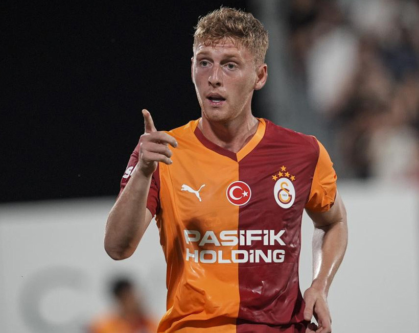 Galatasaray'ın olaylı ismi ayrılıyor: Yerine gelecek isim belli oldu - Resim : 1