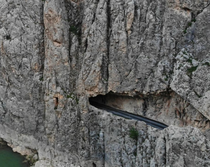 Turistler Erzincan'a akın ediyor: Yapımı 132 yıl sürdü