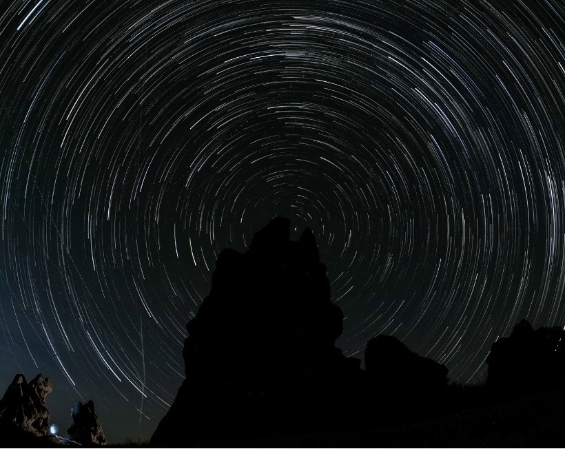 Türkiye'nin üzerine adeta ışık yağdı: Perseid meteor yağmuru nefes kesti