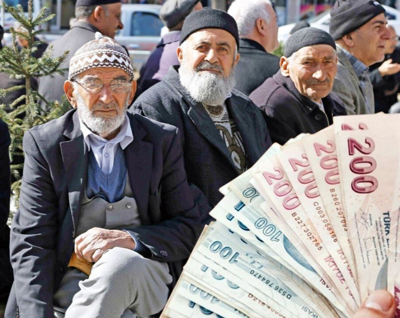 Emeklilerin hesabına ağustos bitmeden 35 bin TL yatacak