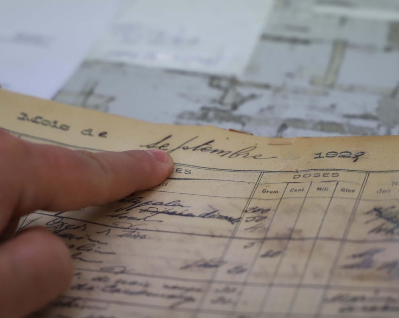 Rum eczacının asırlık defterindeki kayıtlar İzmir'in kurtuluşunu anlattı: Son tarih 8 Eylül 1922