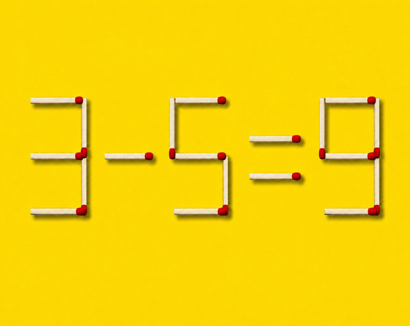 İki kibrit çöpünü yer değiştirin! Matematik denklemi çözün