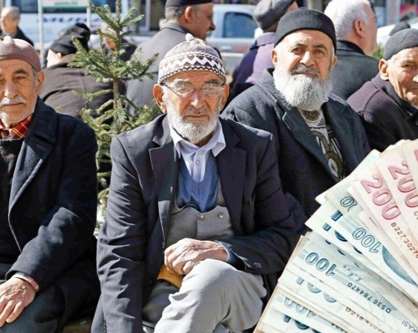 Emeklilerin hesabına 16 Ekim'e kadar 15 bin TL yatacak